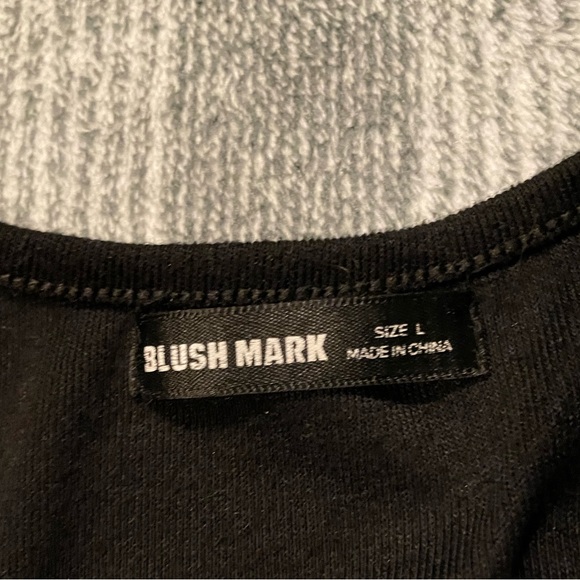 Black cropped tank - Picture 3 of 3